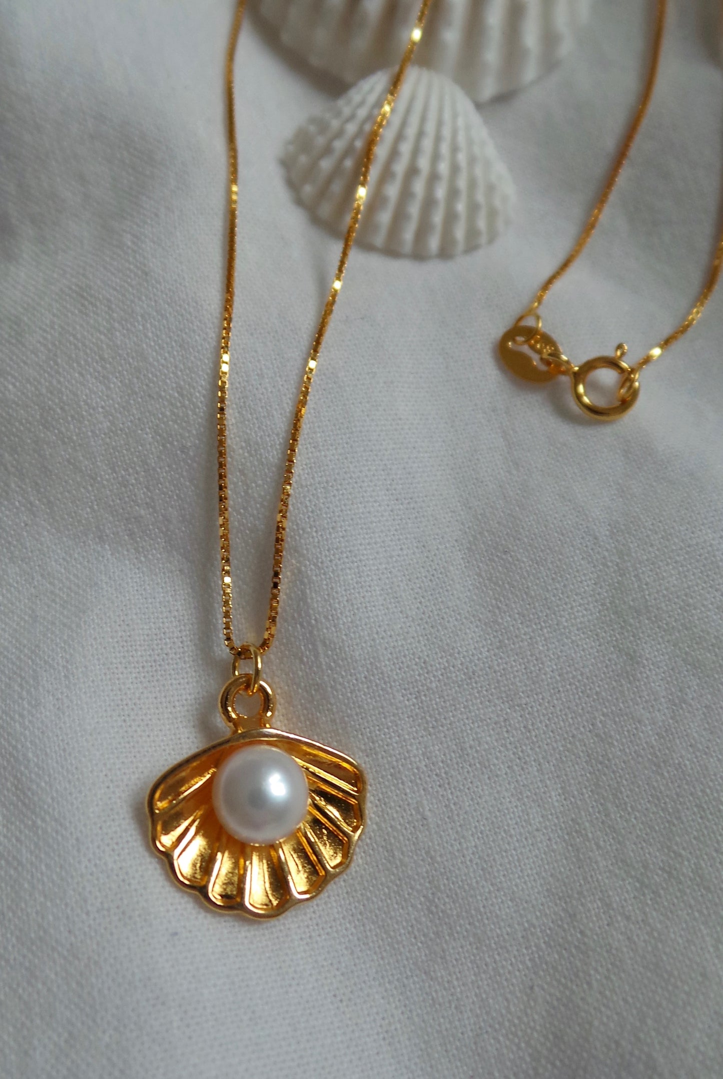 Siren Allure - Shell & Pearl Necklace