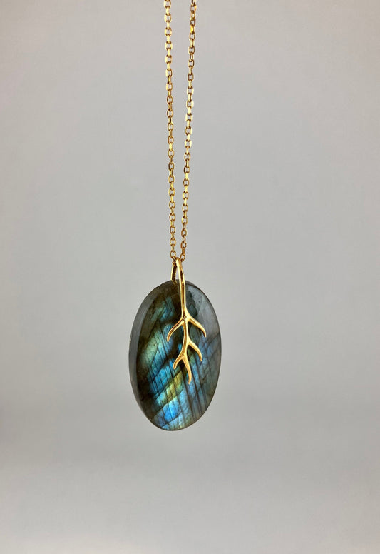 Forest Glow - Labradorit Leaf Necklace